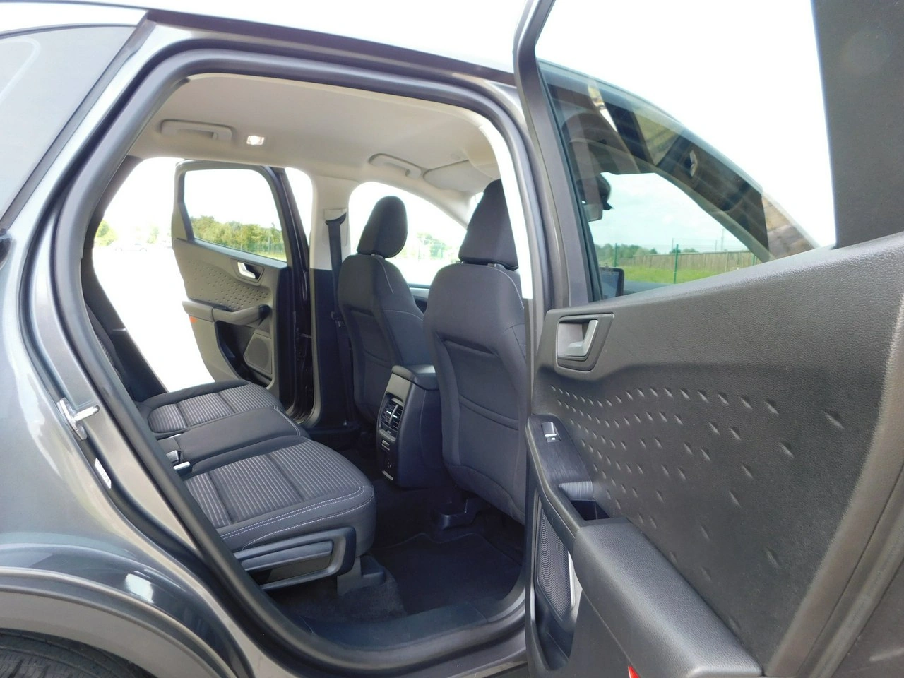 Ford Kuga - Zdjęcie 8