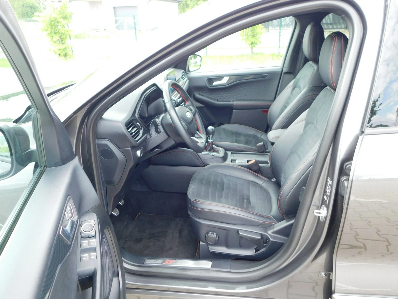 Ford Kuga - Zdjęcie 11