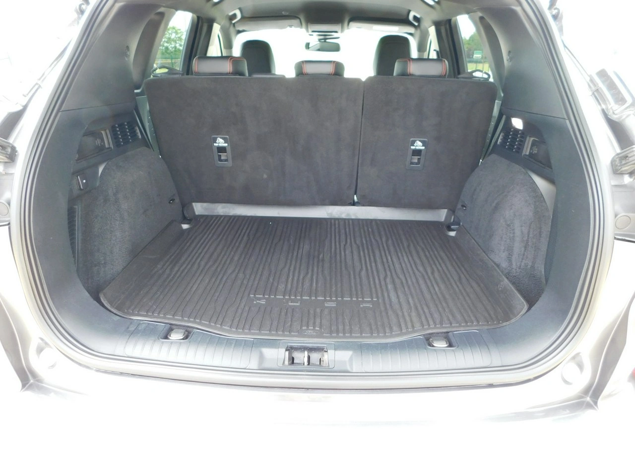 Ford Kuga - Zdjęcie 16