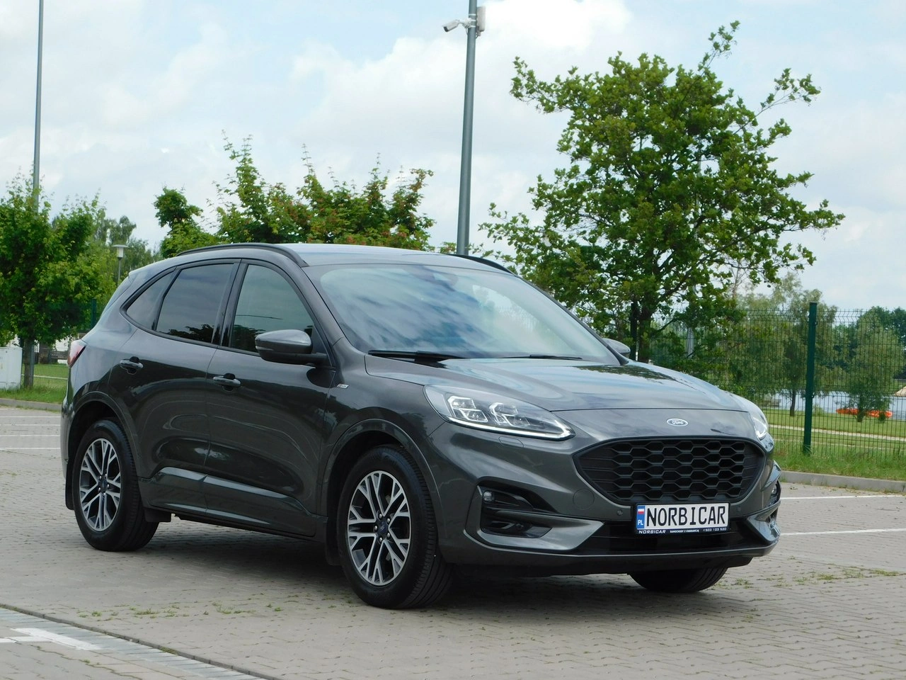 Ford Kuga - Zdjęcie 17