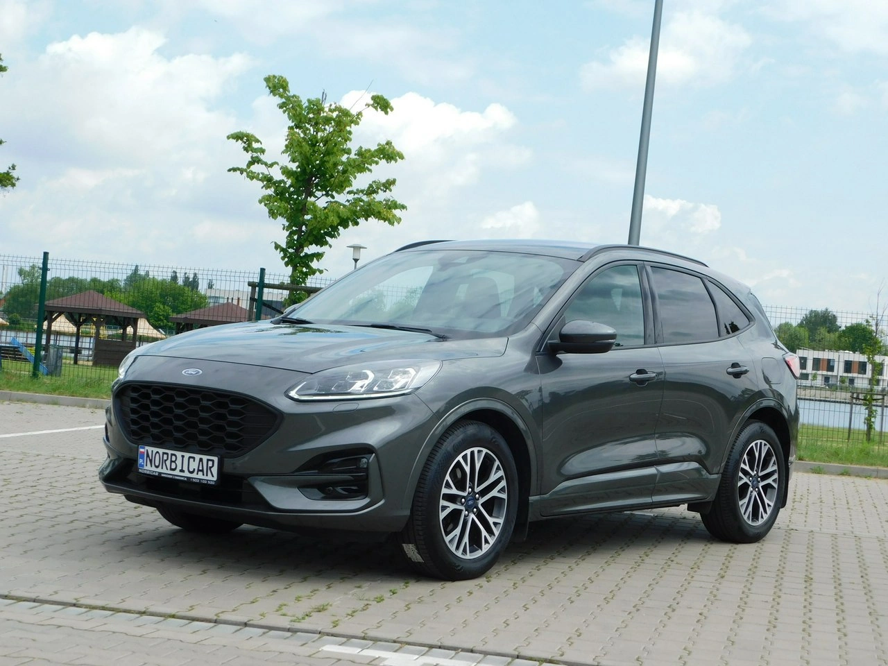 Ford Kuga - Zdjęcie 19