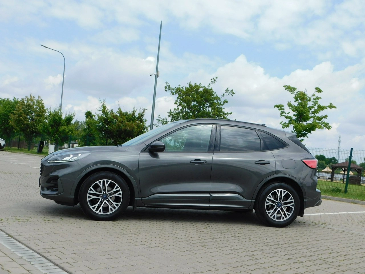 Ford Kuga - Zdjęcie 20