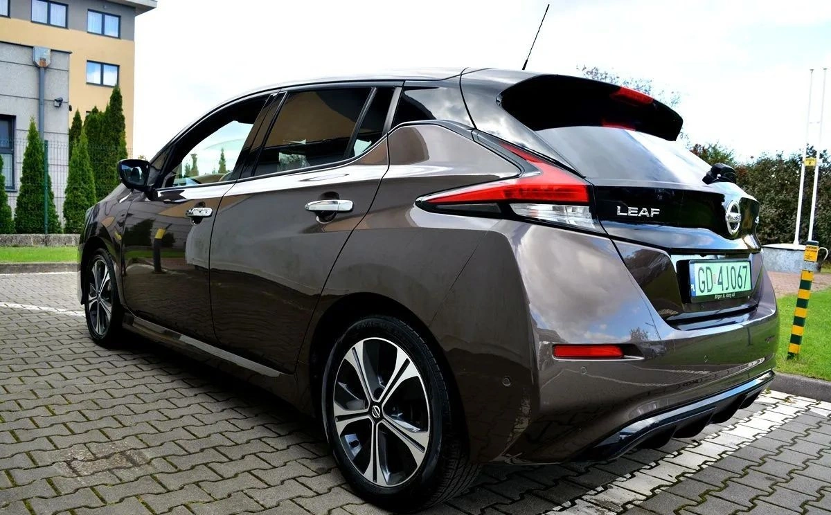 Nissan Leaf - Zdjęcie 9
