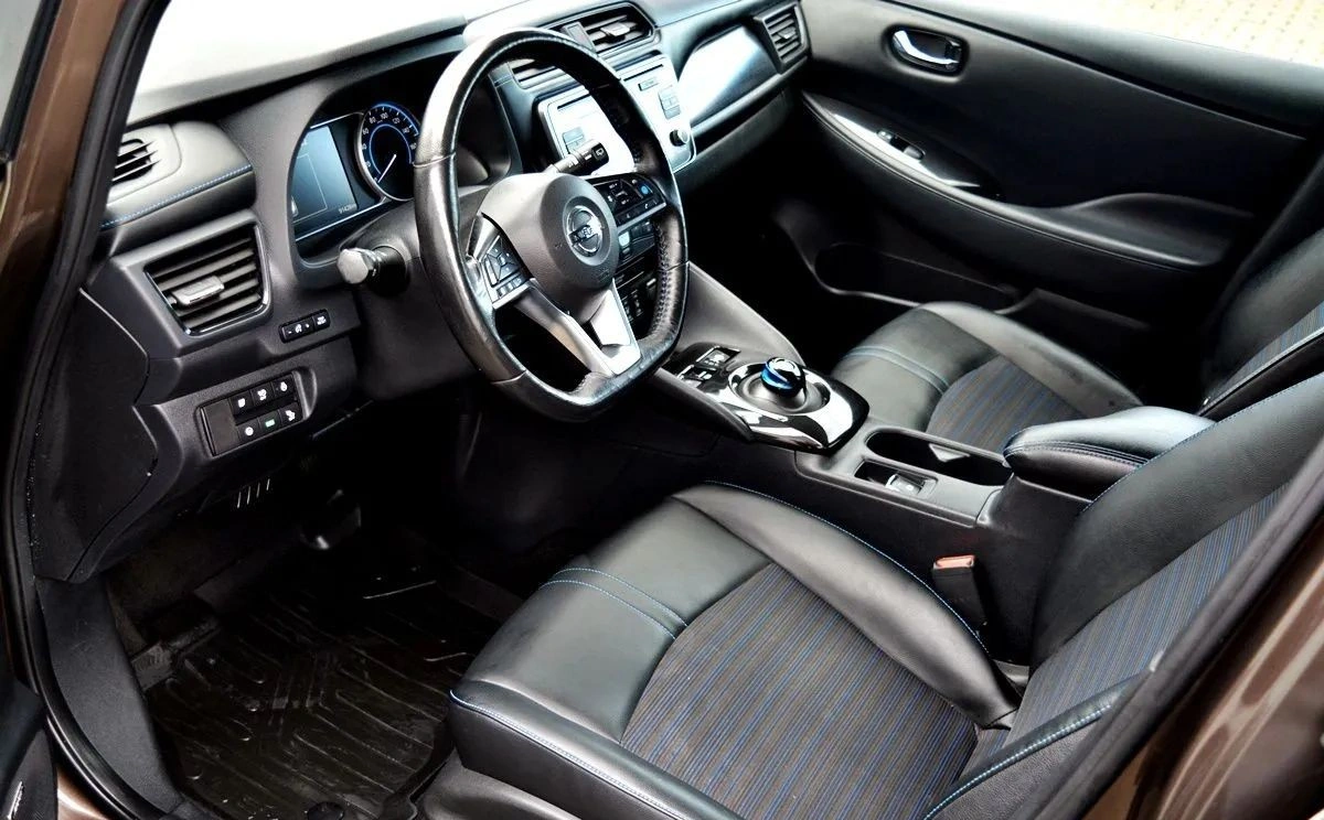 Nissan Leaf - Zdjęcie 25