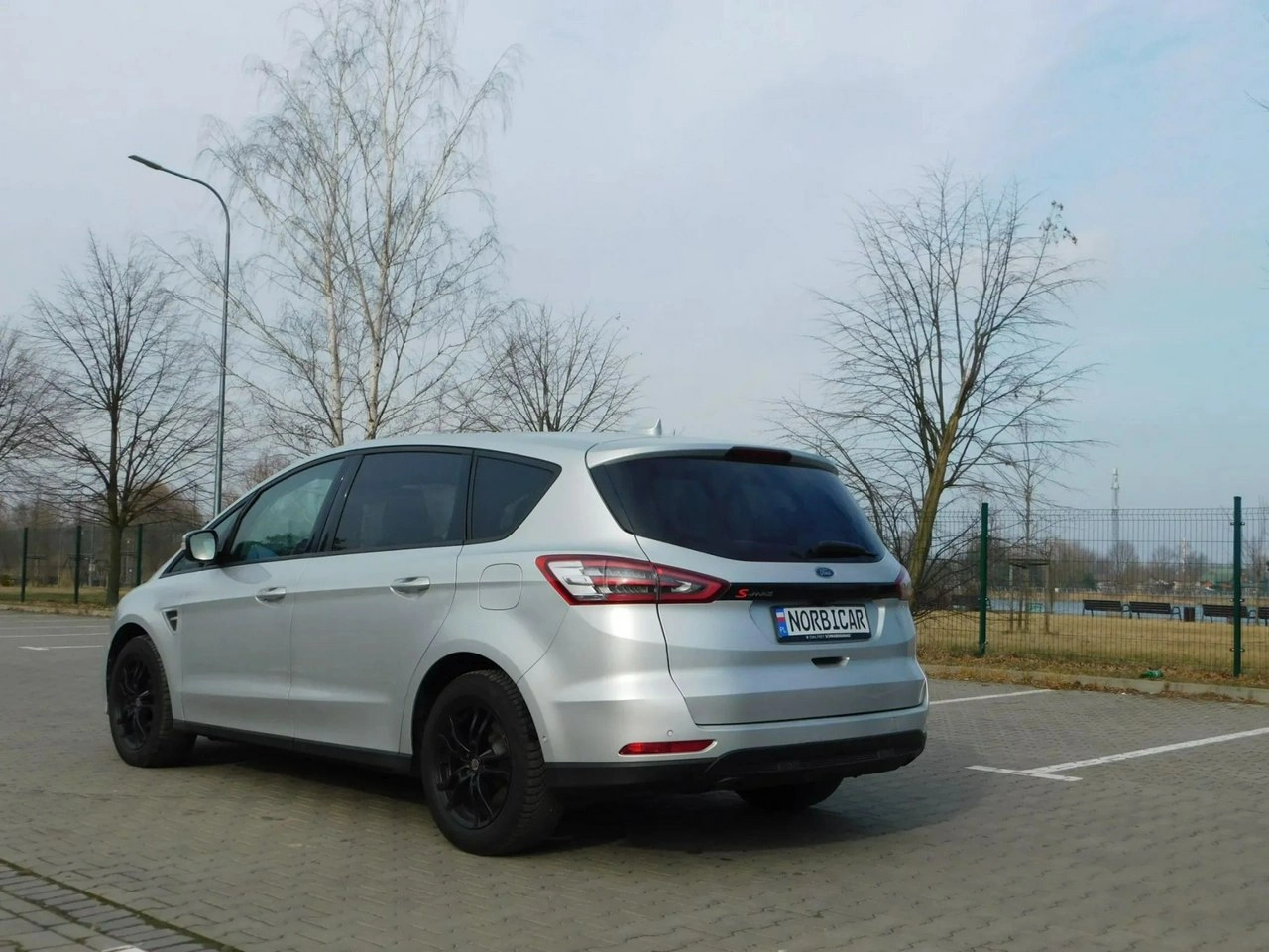 Ford S-Max - Zdjęcie 32