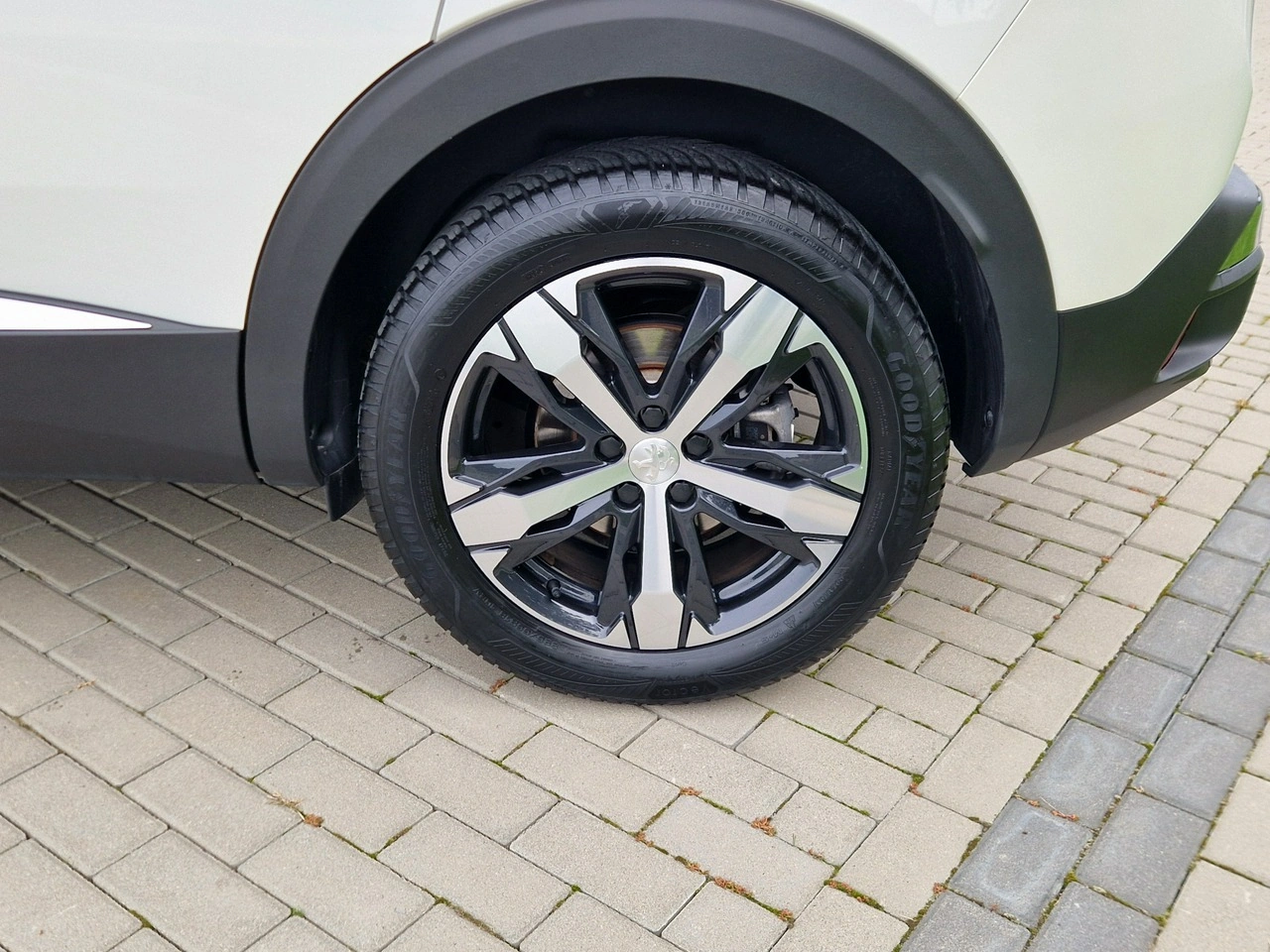 Peugeot 3008 - Zdjęcie 12