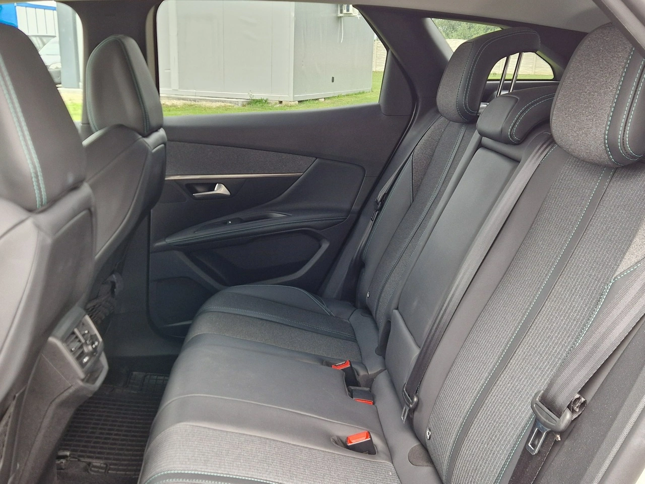 Peugeot 3008 - Zdjęcie 17