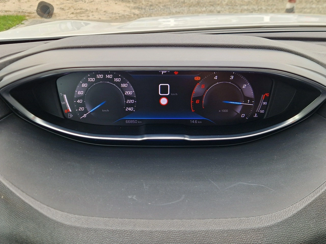 Peugeot 3008 - Zdjęcie 27