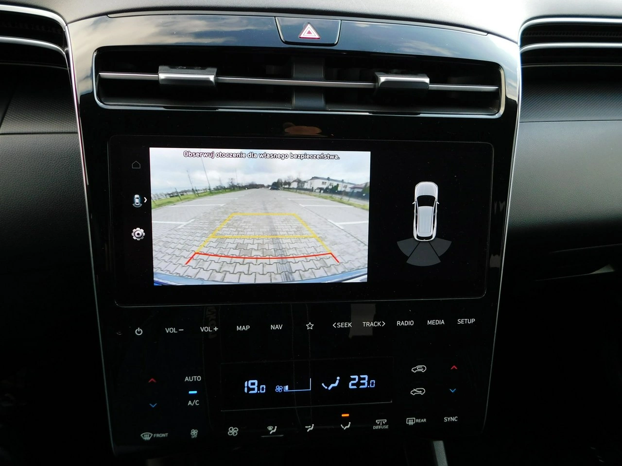 Hyundai Tucson - Zdjęcie 10