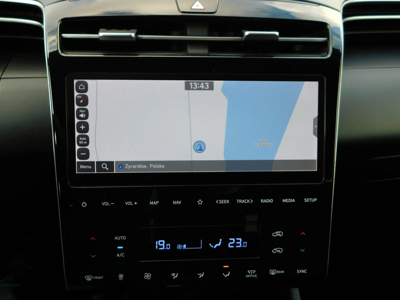 Hyundai Tucson - Zdjęcie 12