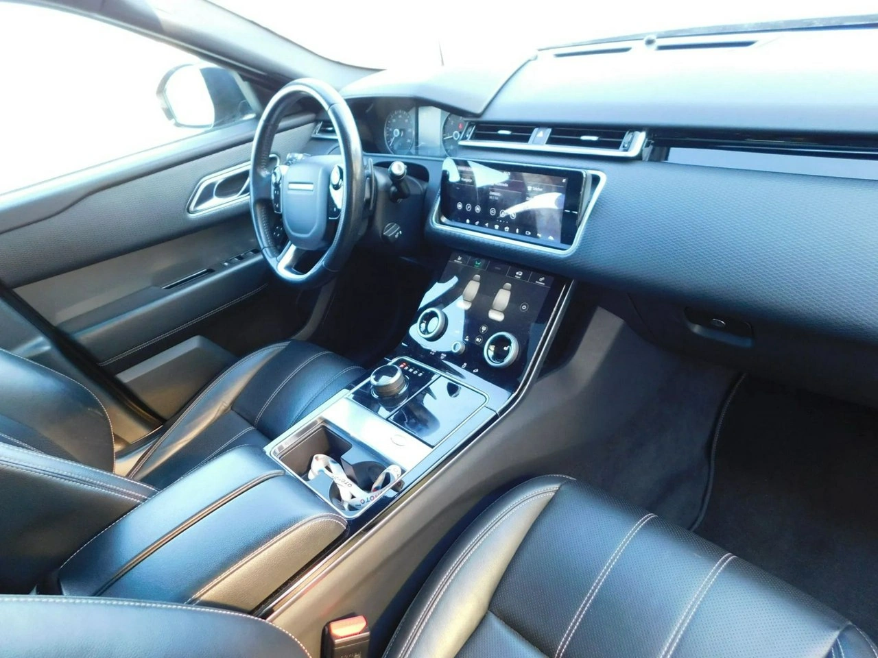 Land Rover Range Rover Velar - Zdjęcie 9