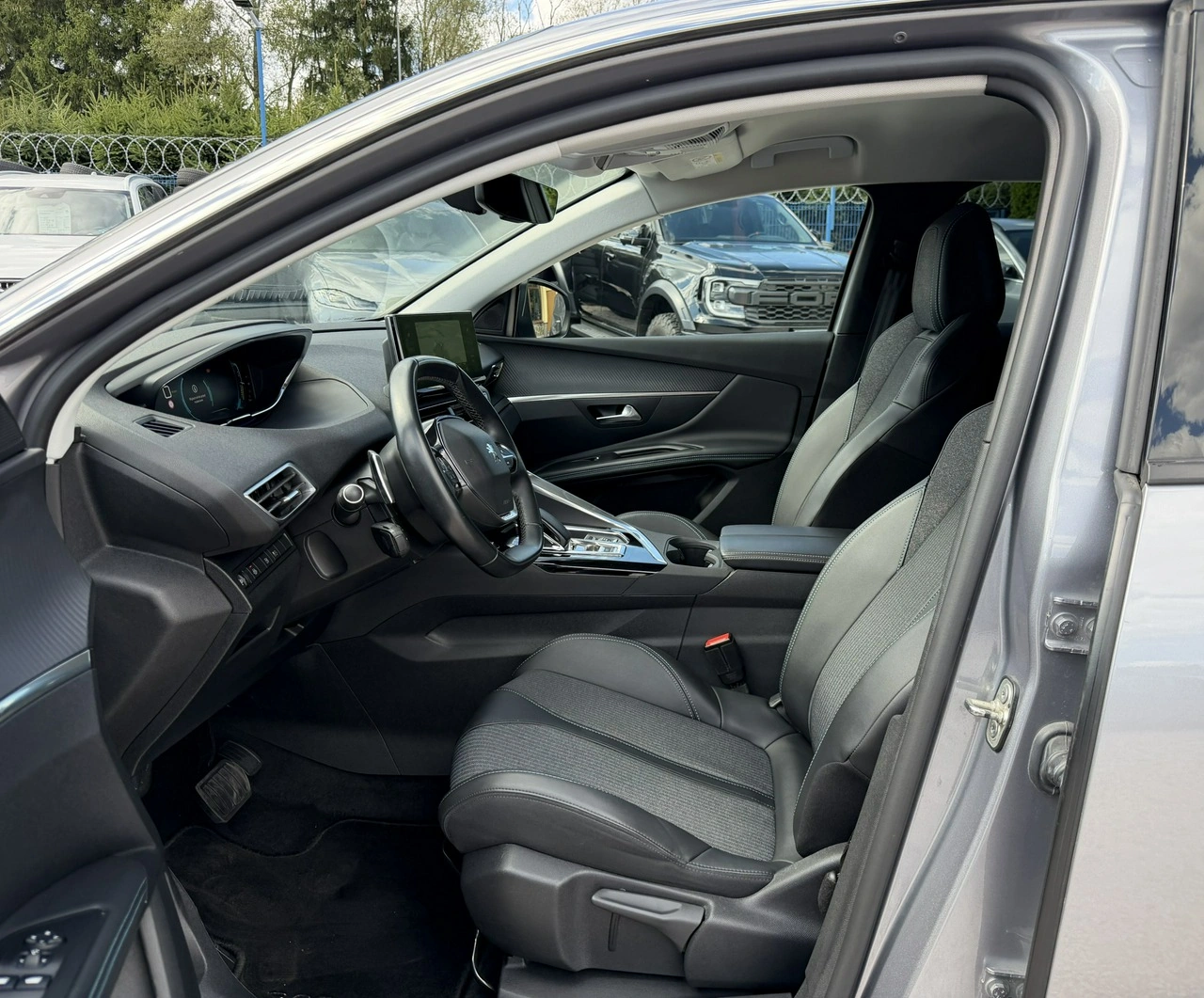 Peugeot 3008 - Zdjęcie 9