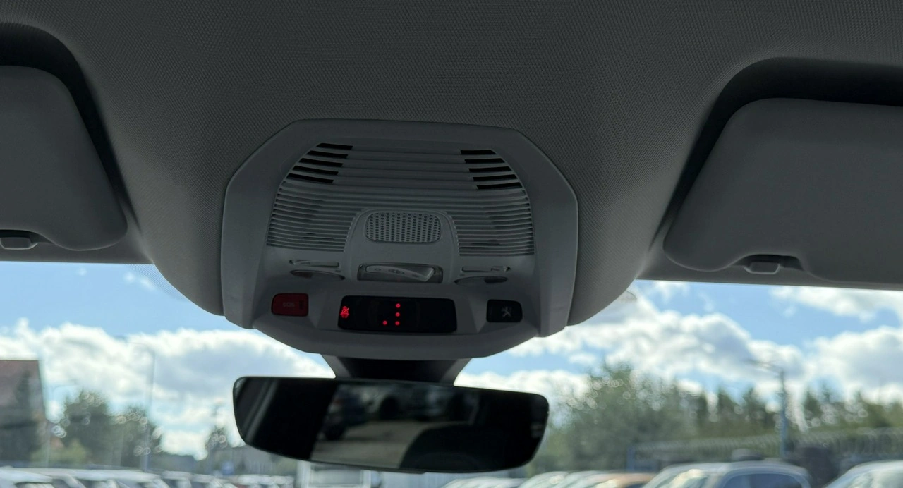 Peugeot 3008 - Zdjęcie 42