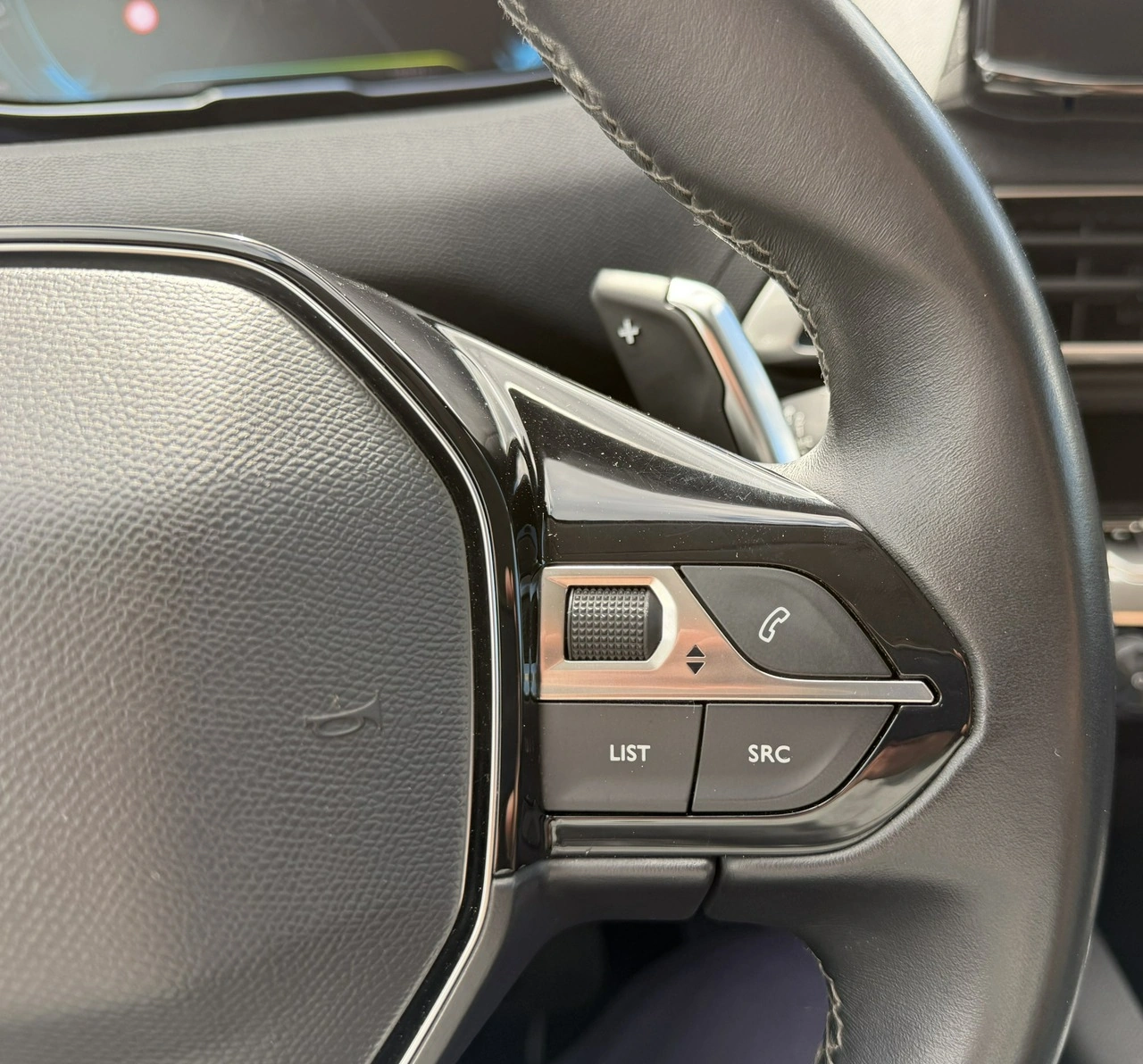 Peugeot 3008 - Zdjęcie 21