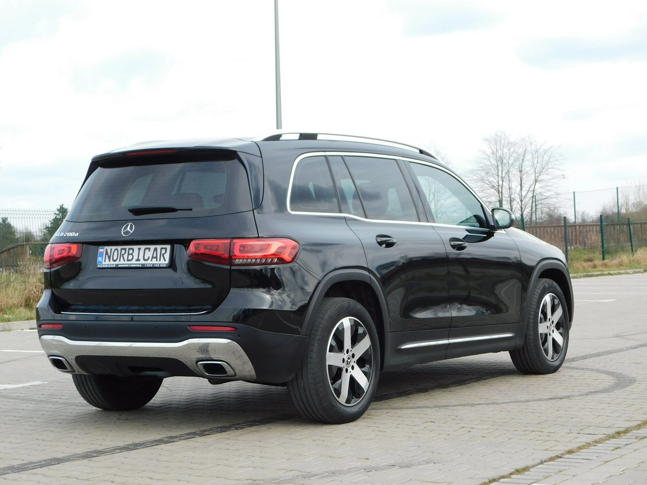 Mercedes GLB - Zdjęcie 3