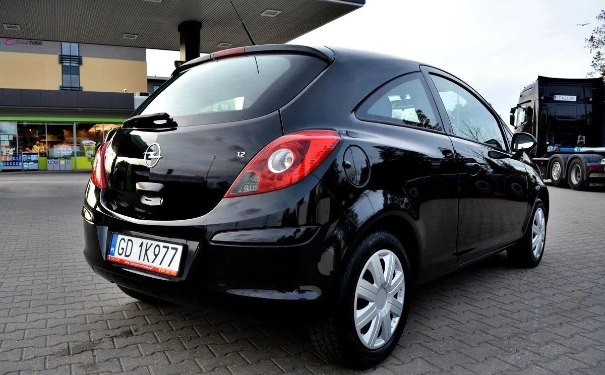 Opel Corsa - Zdjęcie 12
