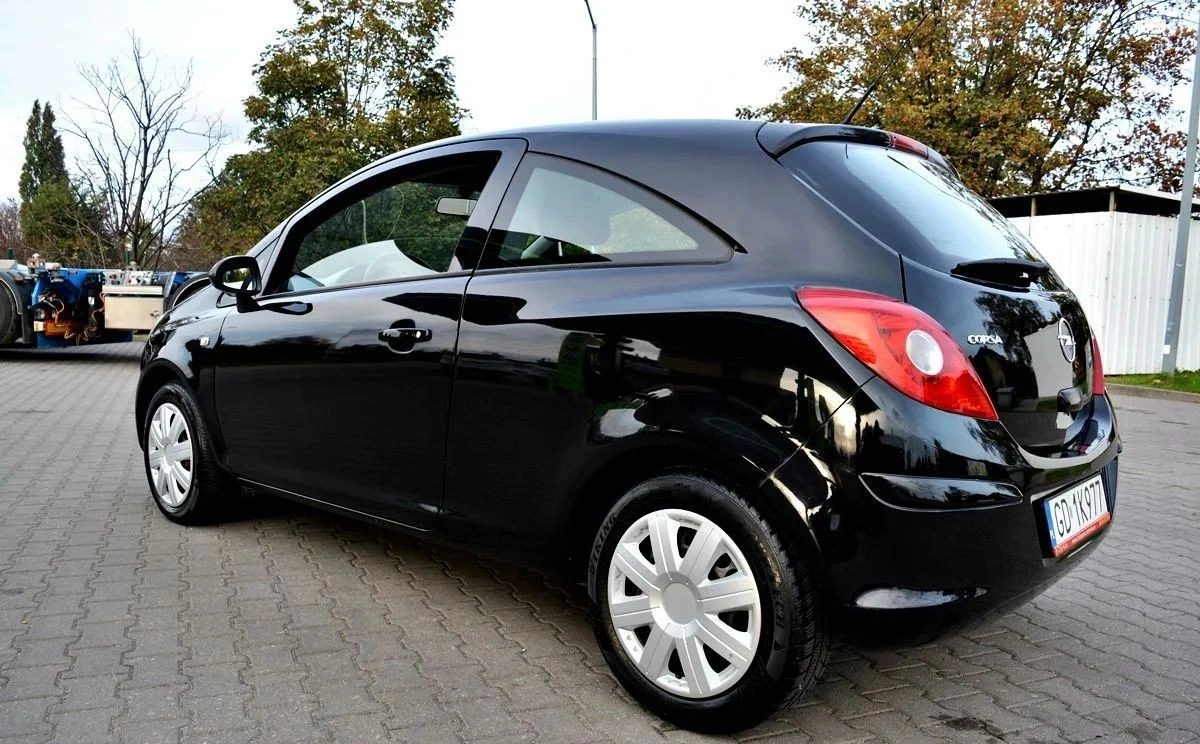 Opel Corsa - Zdjęcie 13