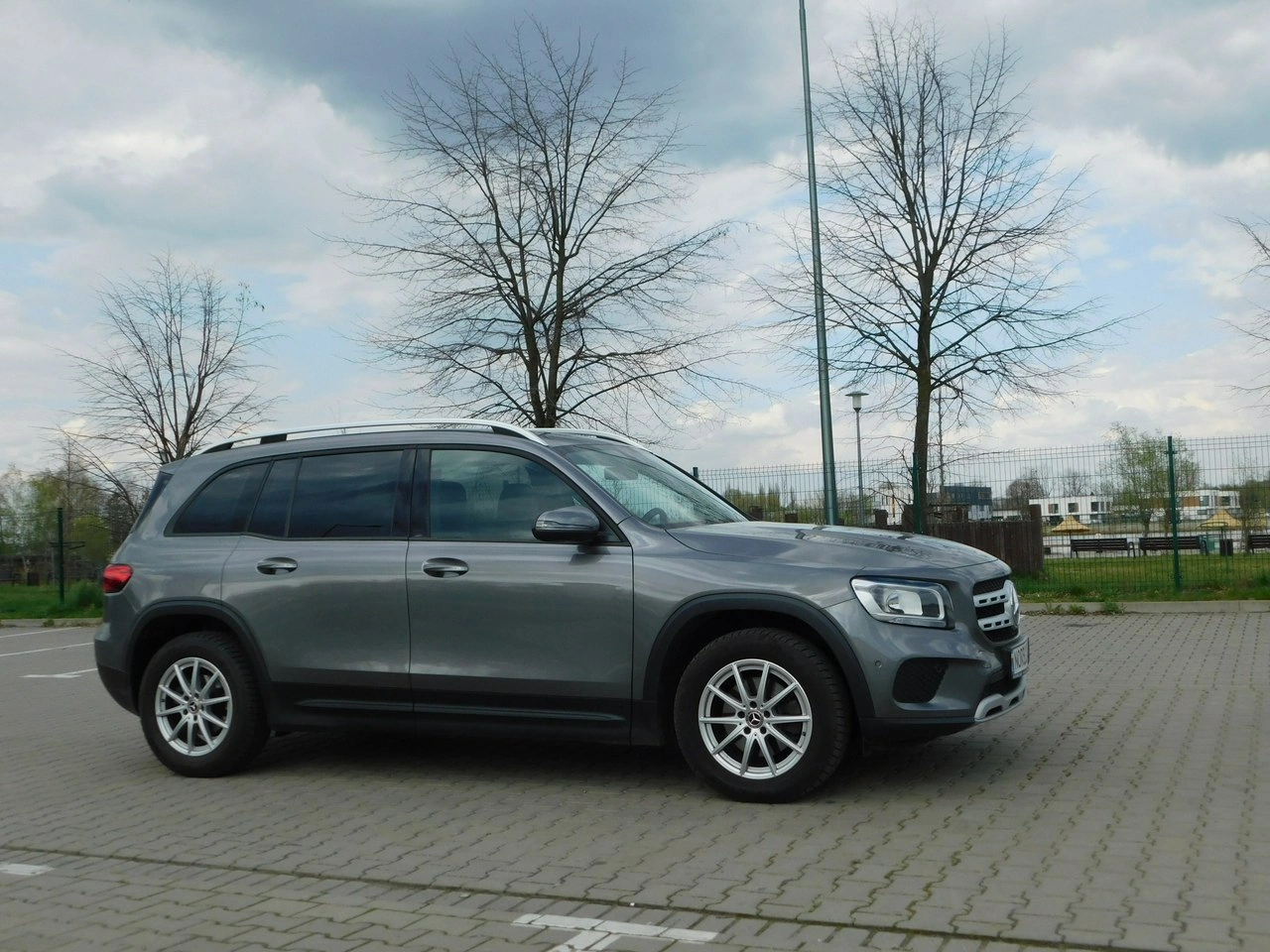 Mercedes GLB - Zdjęcie 3