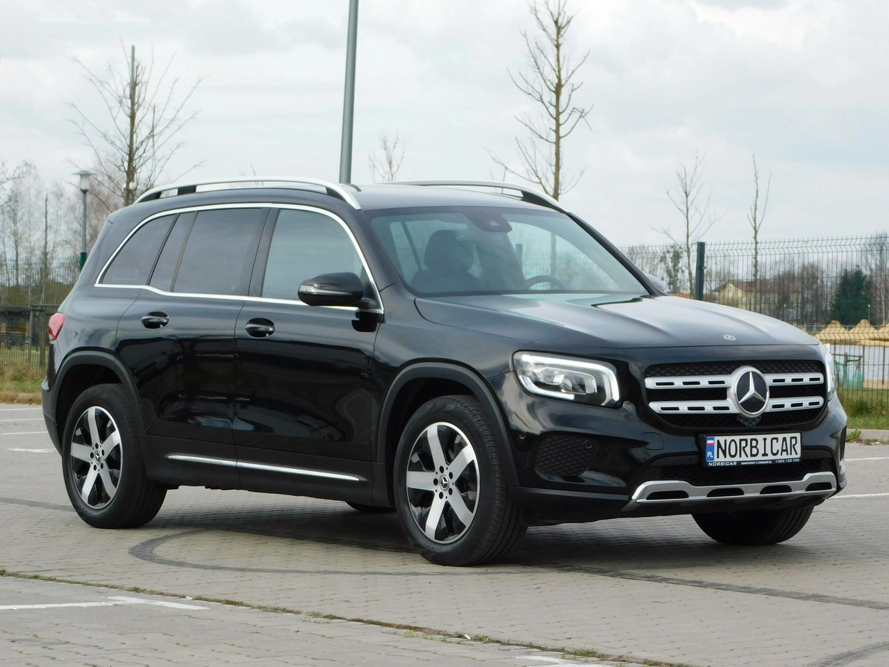 Mercedes GLB - Zdjęcie 1