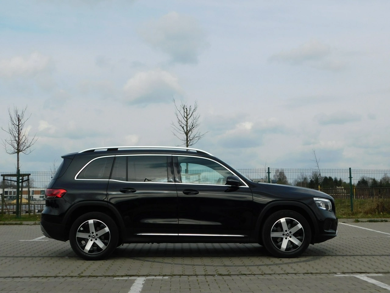 Mercedes GLB - Zdjęcie 2