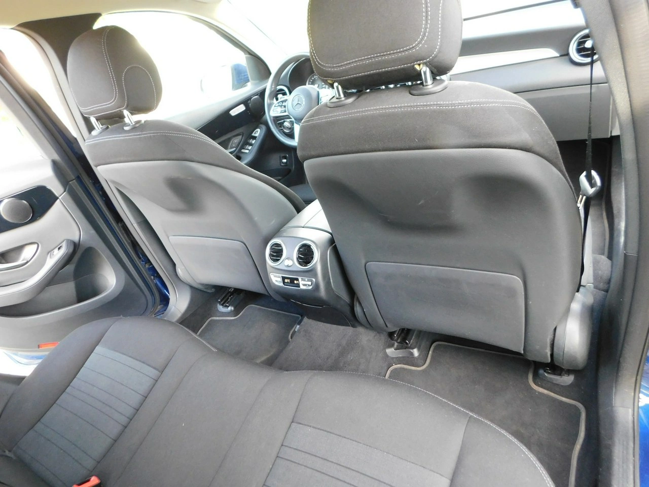 Mercedes GLC 200 - Zdjęcie 10