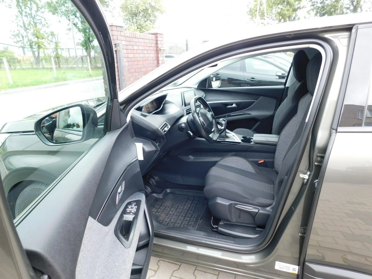 Peugeot 3008 - Zdjęcie 12