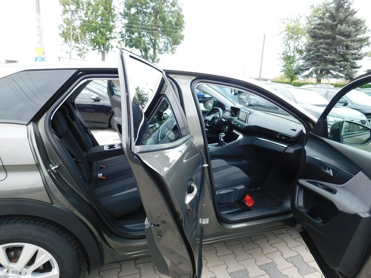 Peugeot 3008 - Zdjęcie 8