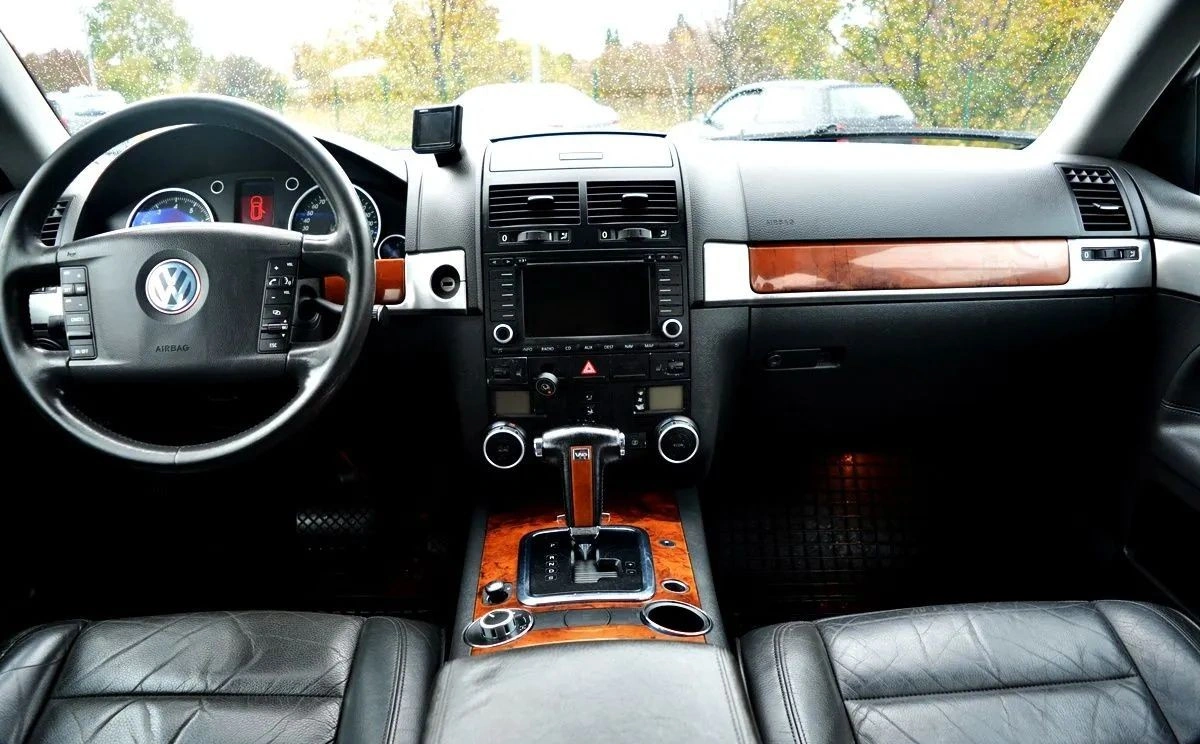 Volkswagen Touareg - Zdjęcie 9