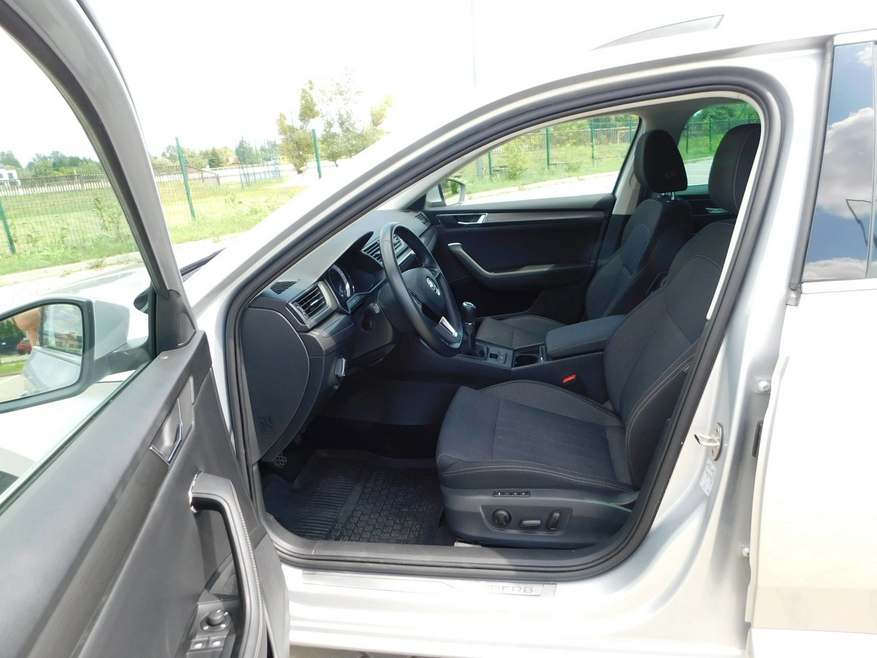 Skoda Superb - Zdjęcie 8