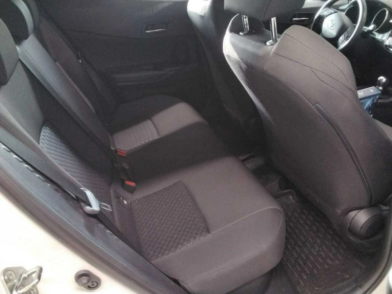 Toyota C-HR - Zdjęcie 7