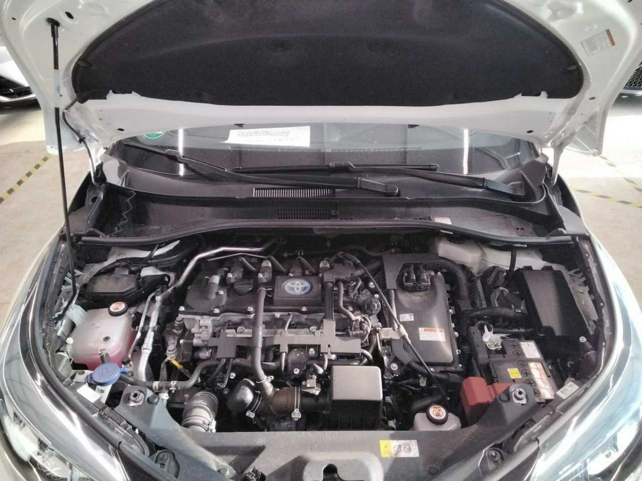 Toyota C-HR - Zdjęcie 8