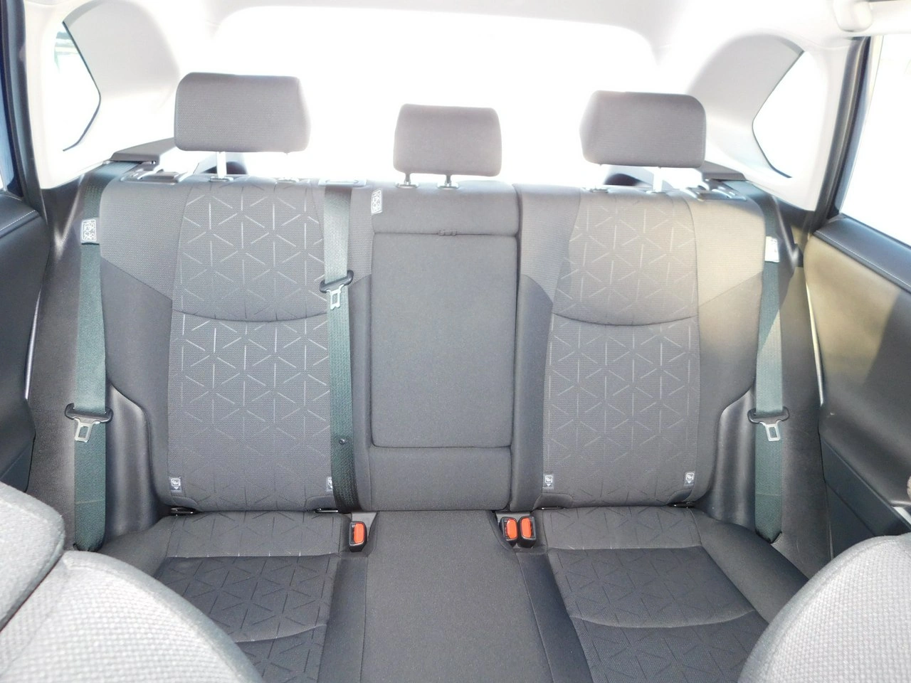 Toyota RAV-4 - Zdjęcie 10