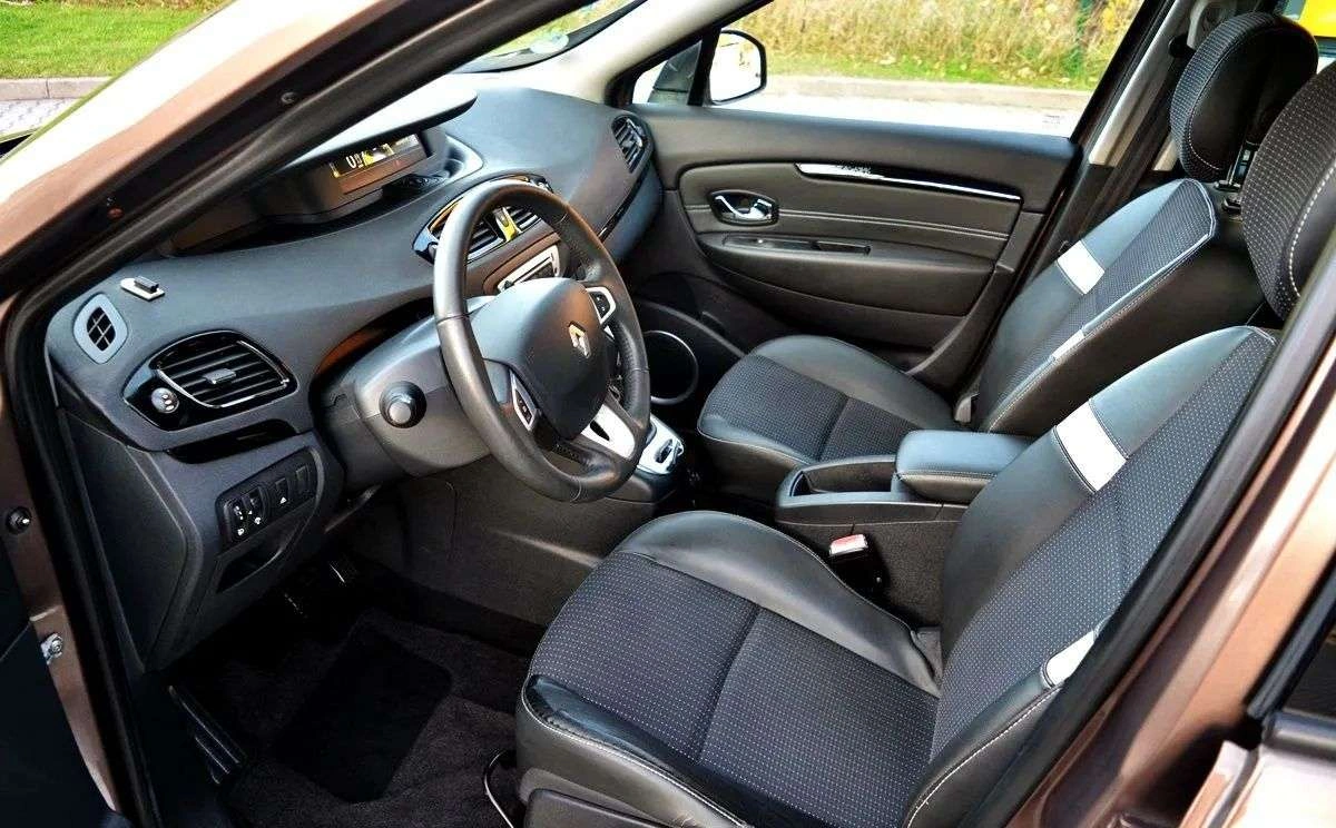 Renault Scenic - Zdjęcie 10