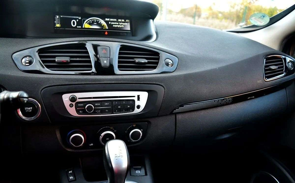 Renault Scenic - Zdjęcie 12