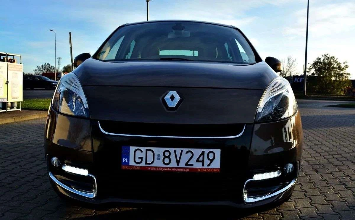 Renault Scenic - Zdjęcie 17