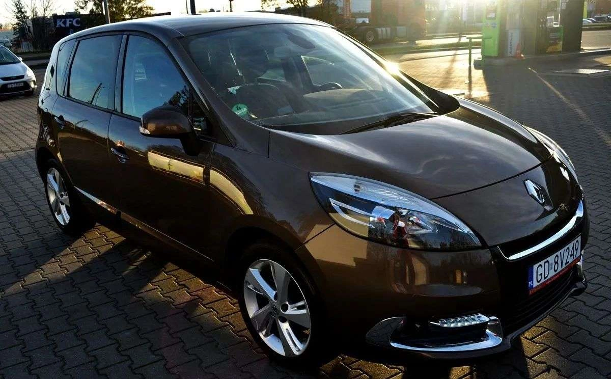 Renault Scenic - Zdjęcie 18