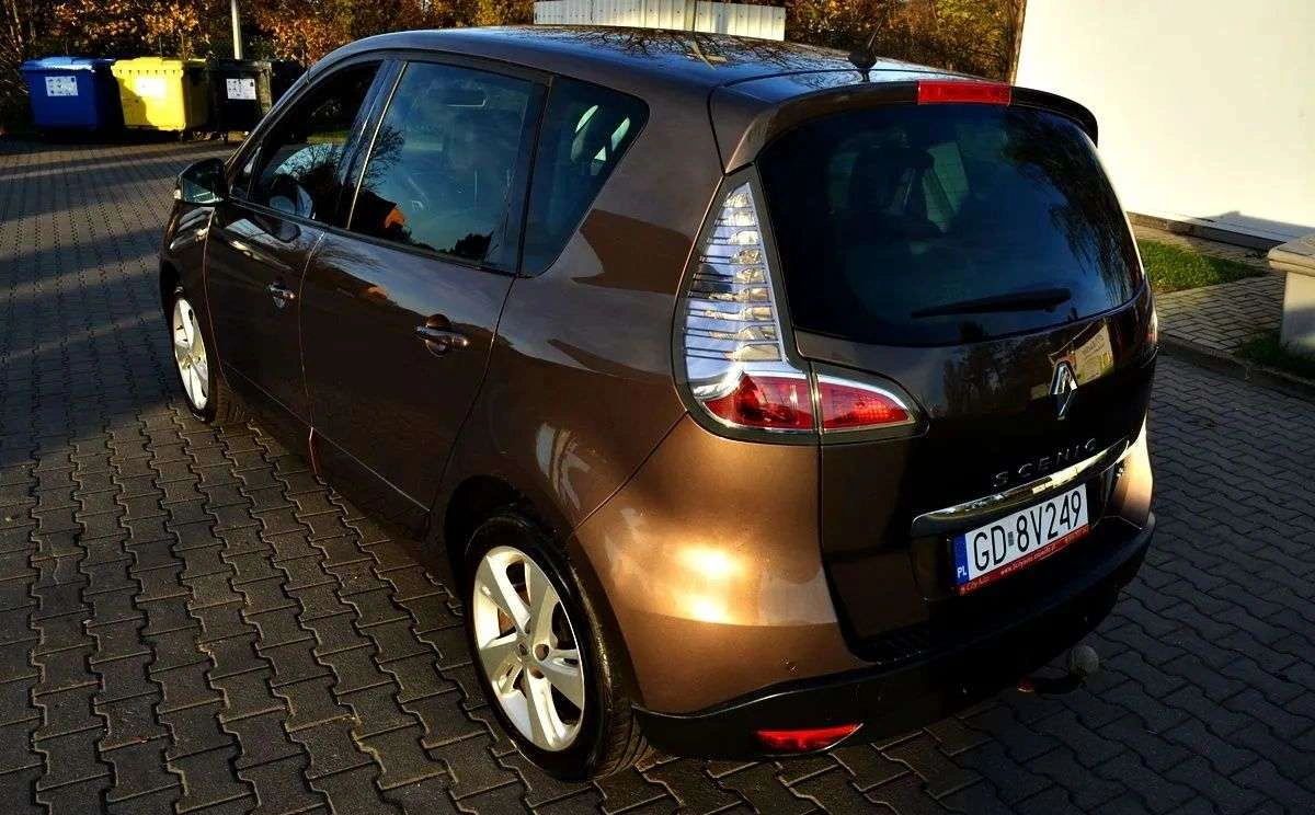 Renault Scenic - Zdjęcie 21