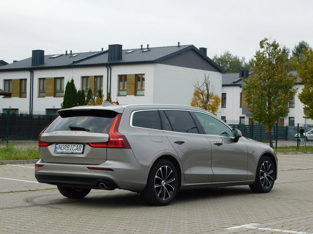 Volvo V60 - Zdjęcie 3