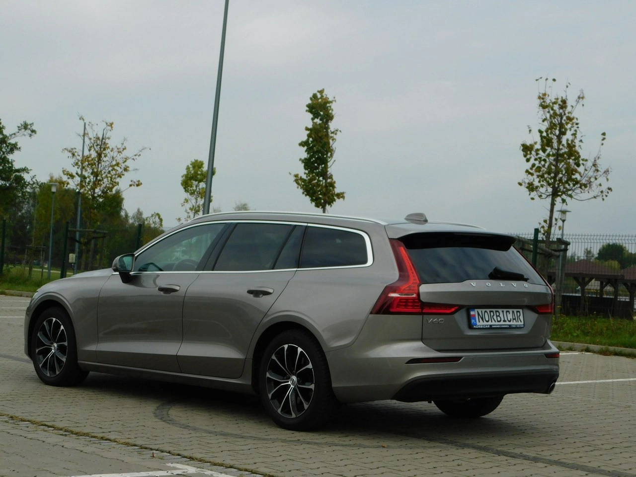 Volvo V60 - Zdjęcie 4