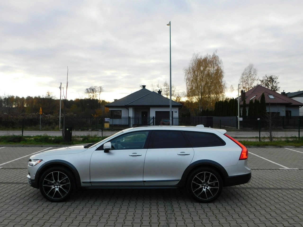 Volvo V90 - Zdjęcie 1