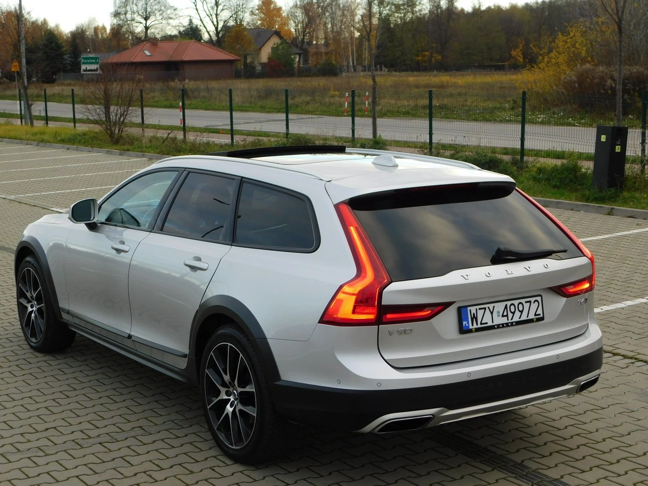 Volvo V90 - Zdjęcie 30