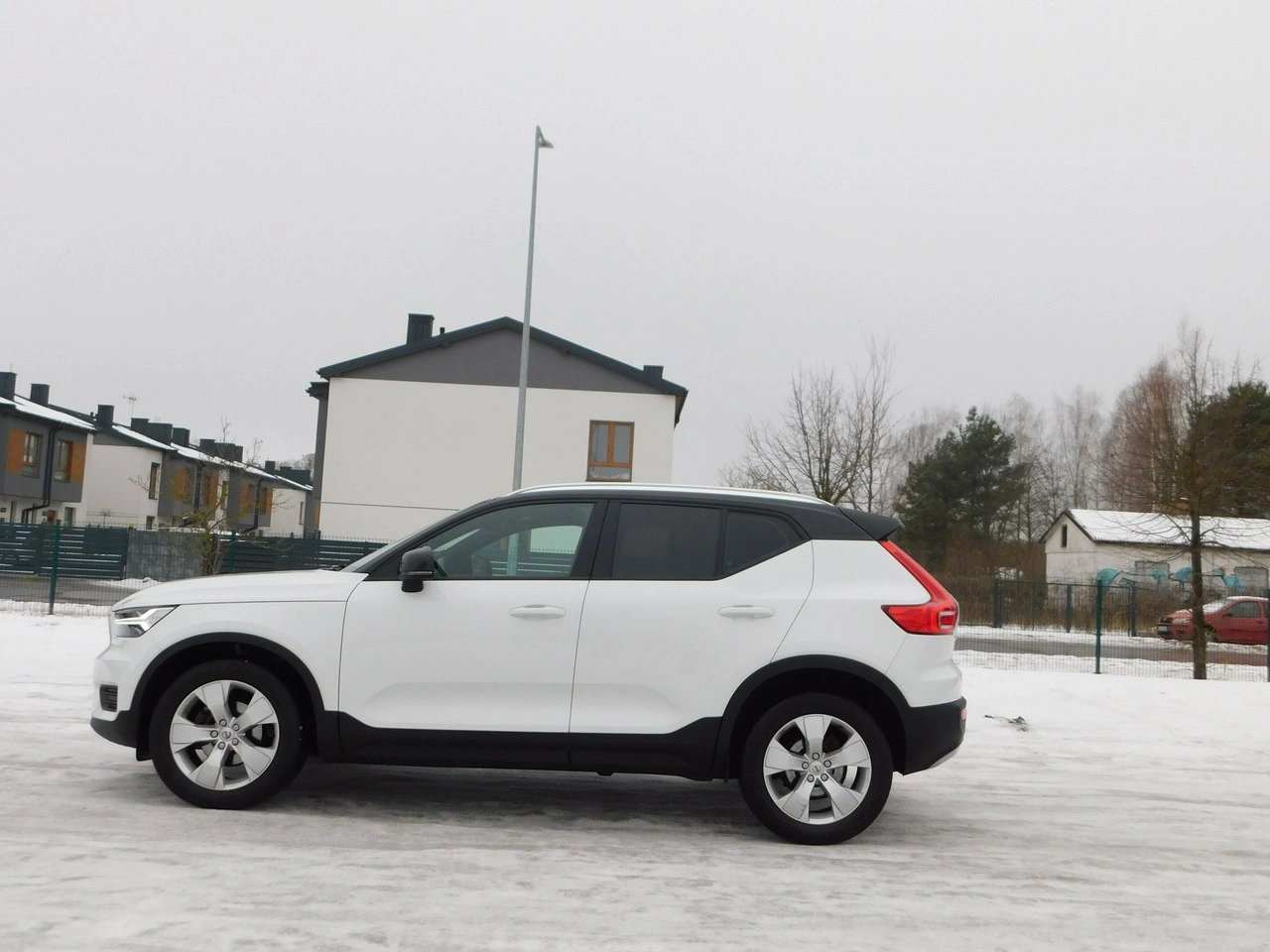 Volvo XC 40 - Zdjęcie 21