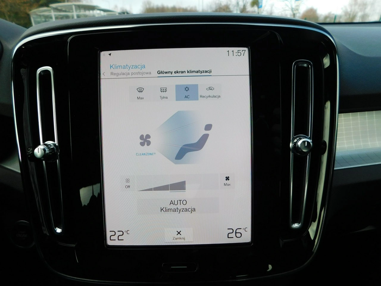 Volvo XC 40 - Zdjęcie 13