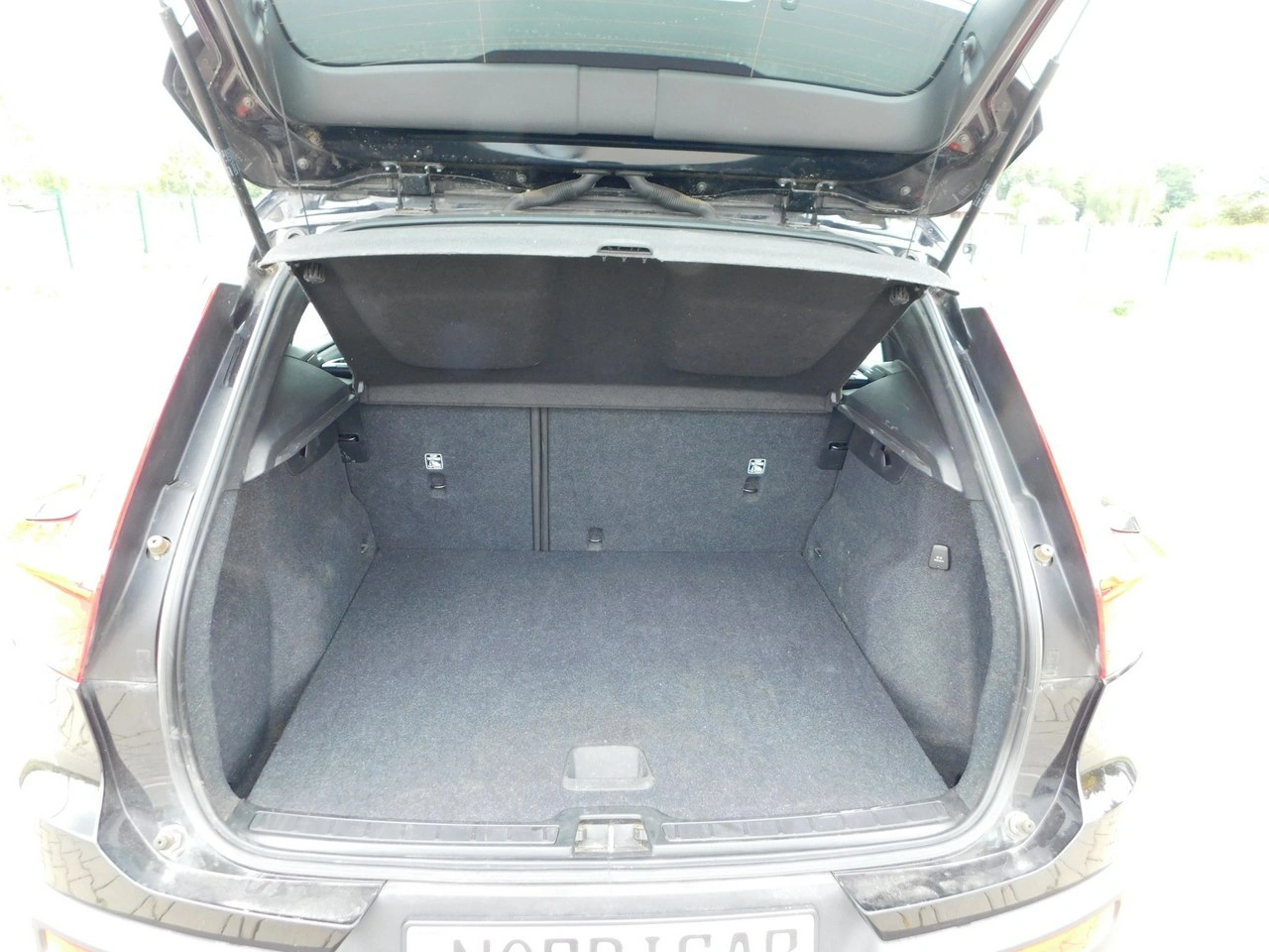 Volvo XC 40 - Zdjęcie 9