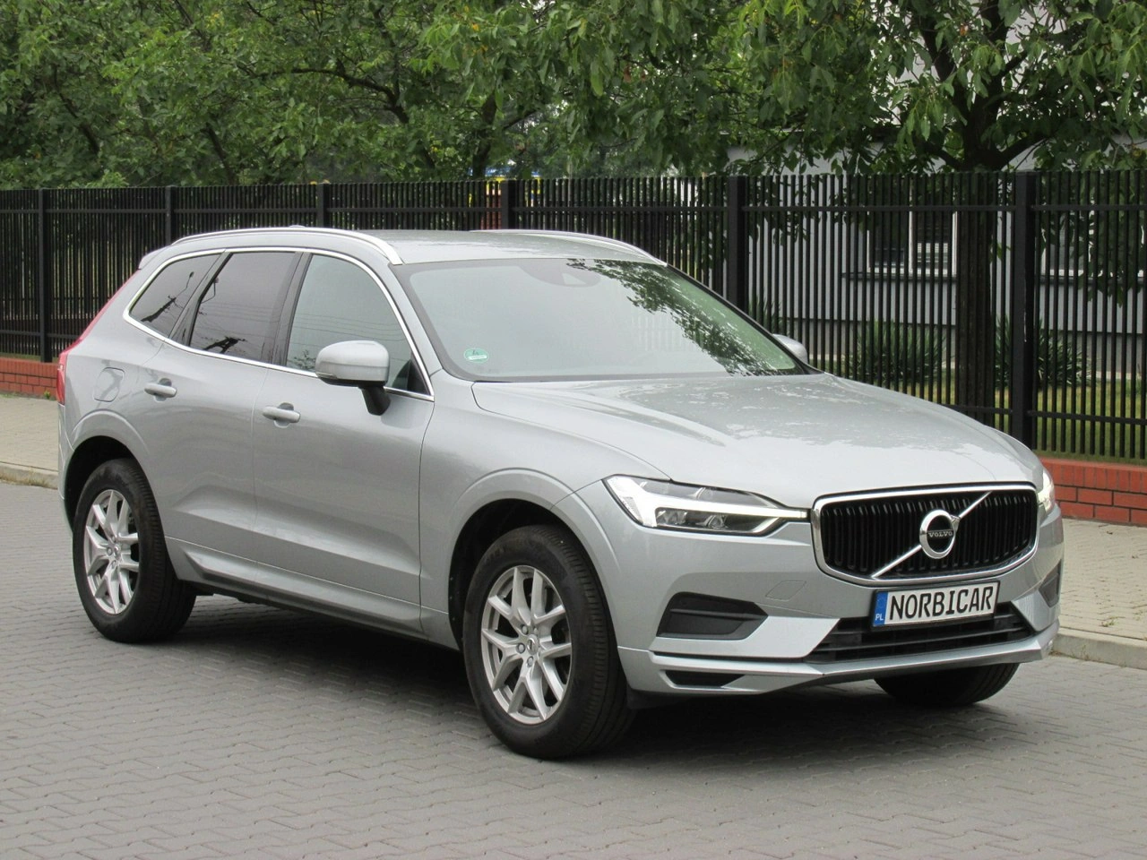Volvo XC 60 - Zdjęcie 2
