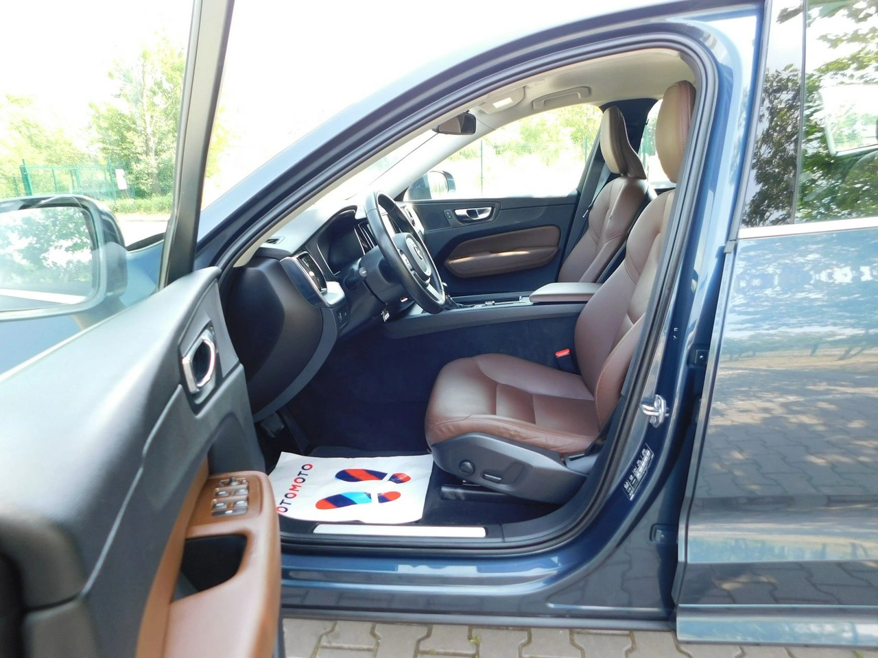 Volvo XC 60 - Zdjęcie 11