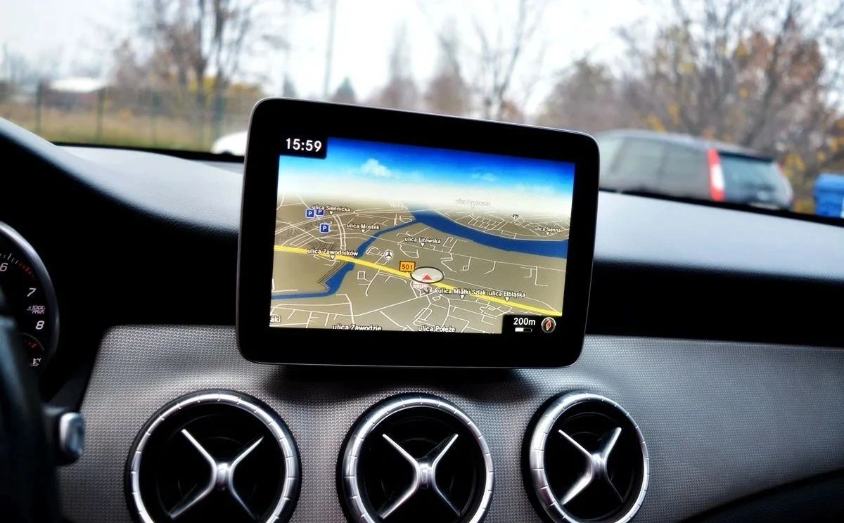 Mercedes-Benz CLA - Zdjęcie 10