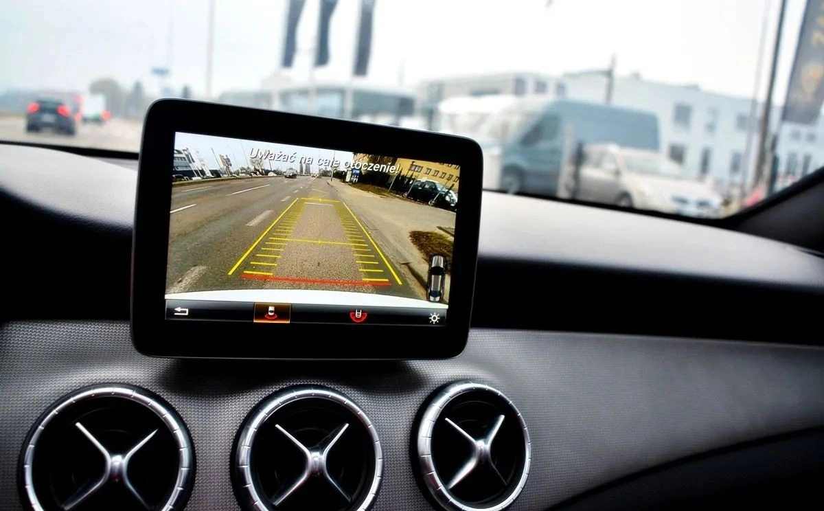 Mercedes-Benz CLA - Zdjęcie 11