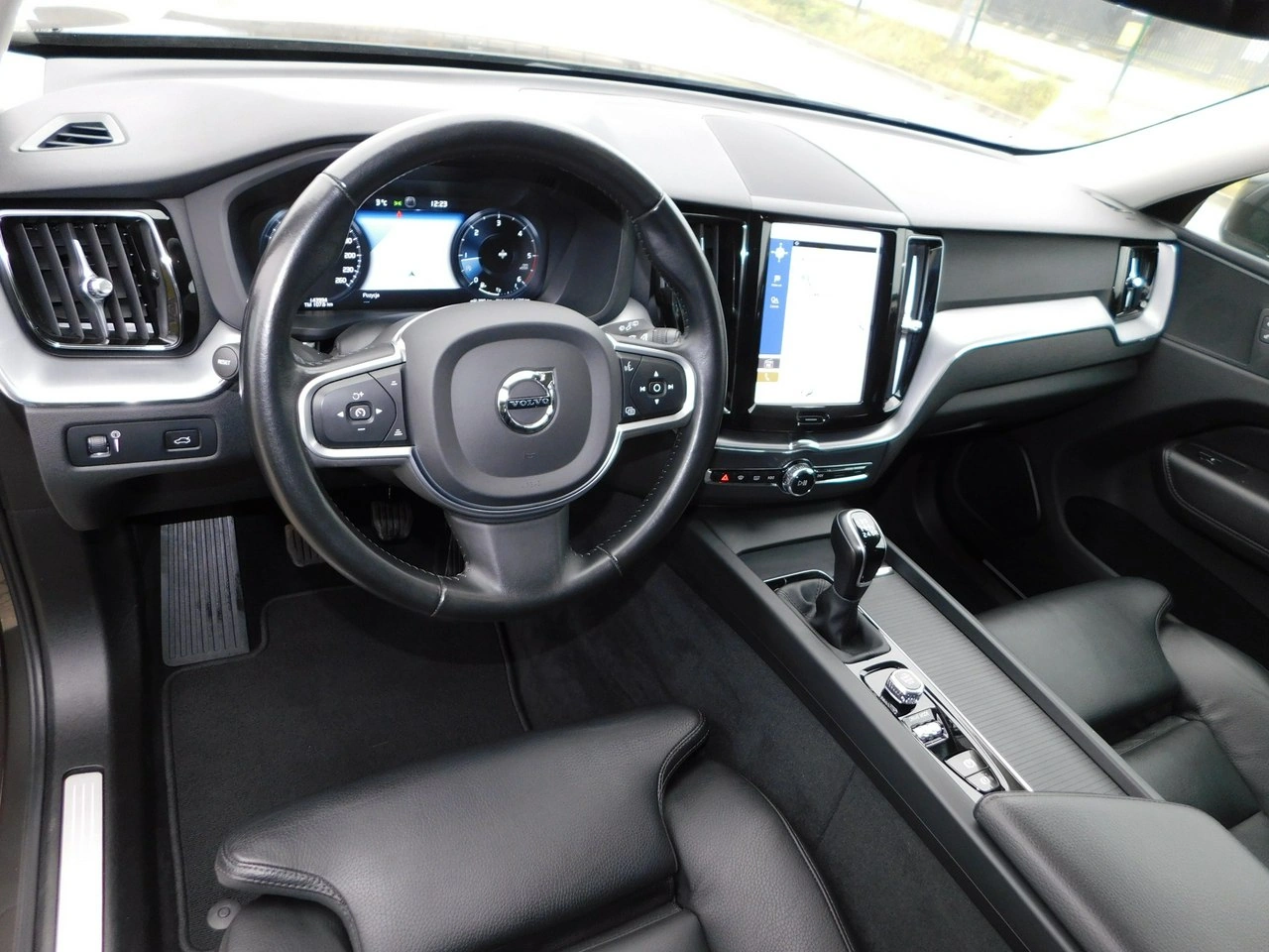 Volvo XC 60 - Zdjęcie 15