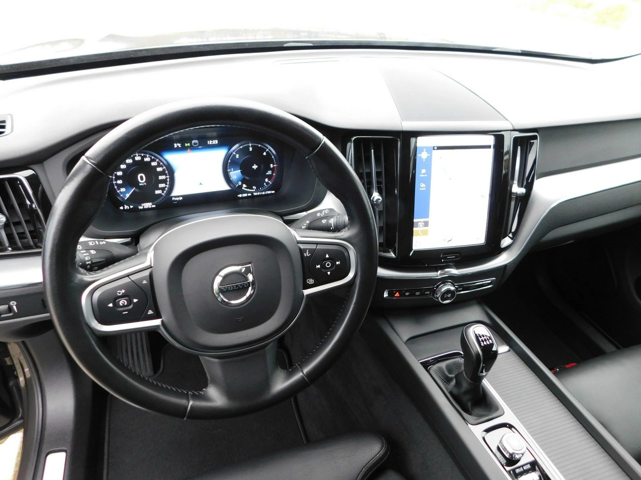 Volvo XC 60 - Zdjęcie 16